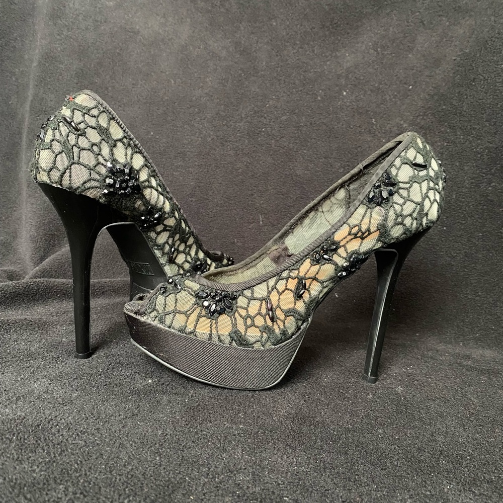 Black lace platform peep toe heels